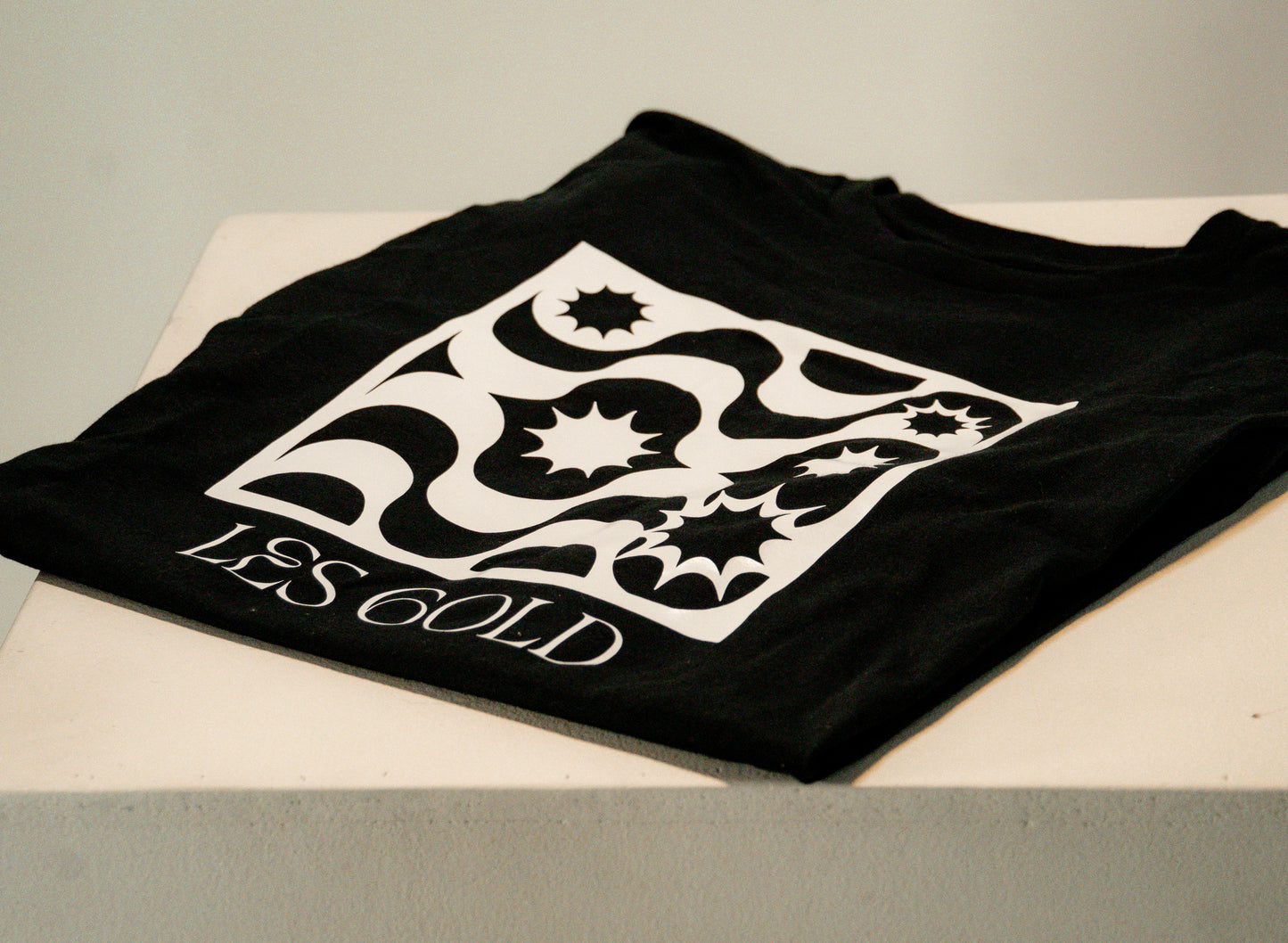 Black Les Gold T Shirt